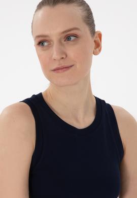 Kadın Lacivert Kolsuz Bisiklet Yaka Basic Tişört - 50300904028