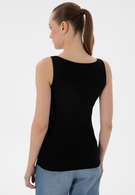 Kadın Siyah Kolsuz Bisiklet Yaka Basic Tişört - 50300895027