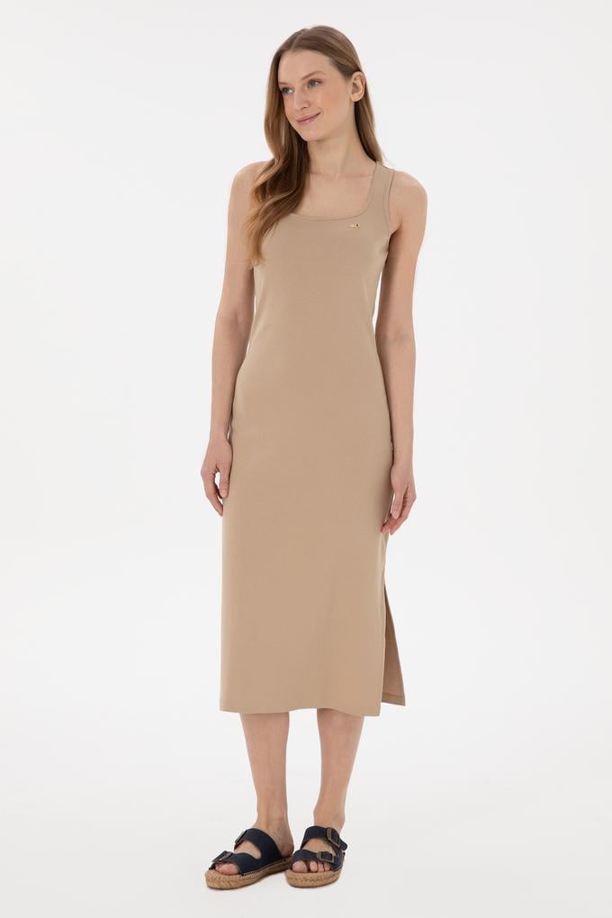 Kadın Kum Yırtmaçlı Kolsuz Kare Yaka Midi Boy Örme Elbise