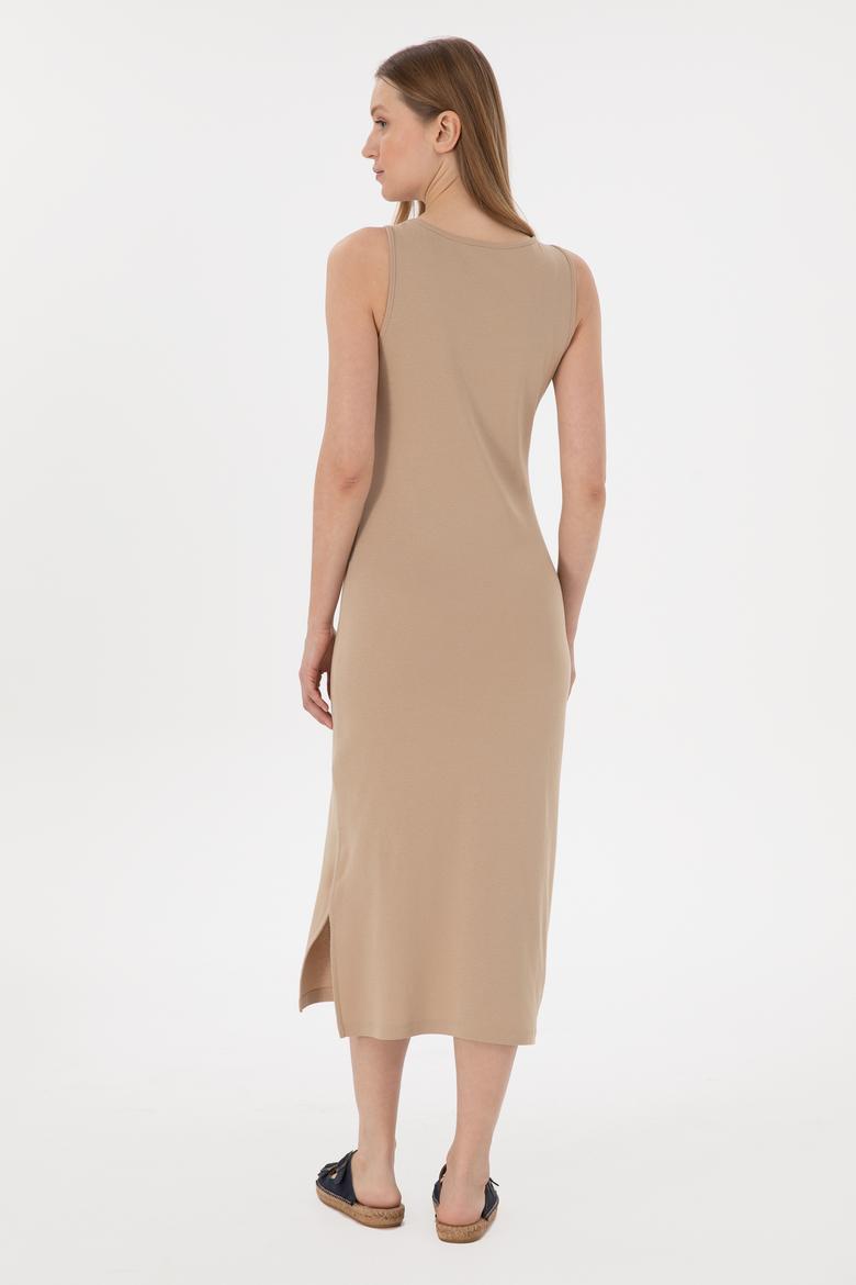 Kadın Kum Yırtmaçlı Kolsuz Kare Yaka Midi Boy Örme Elbise - 50305835054