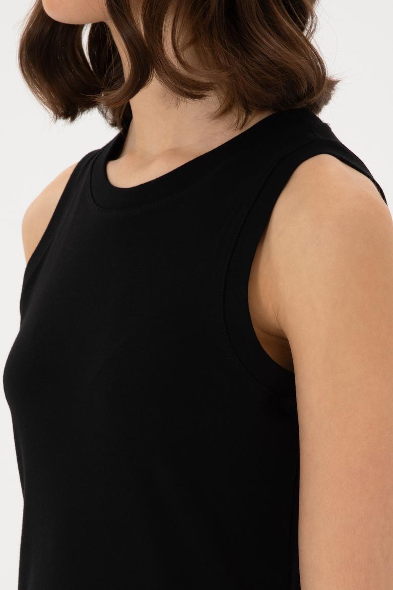 Kadın Siyah Kolsuz Bisiklet Yaka Basic Tişört - 50300904061