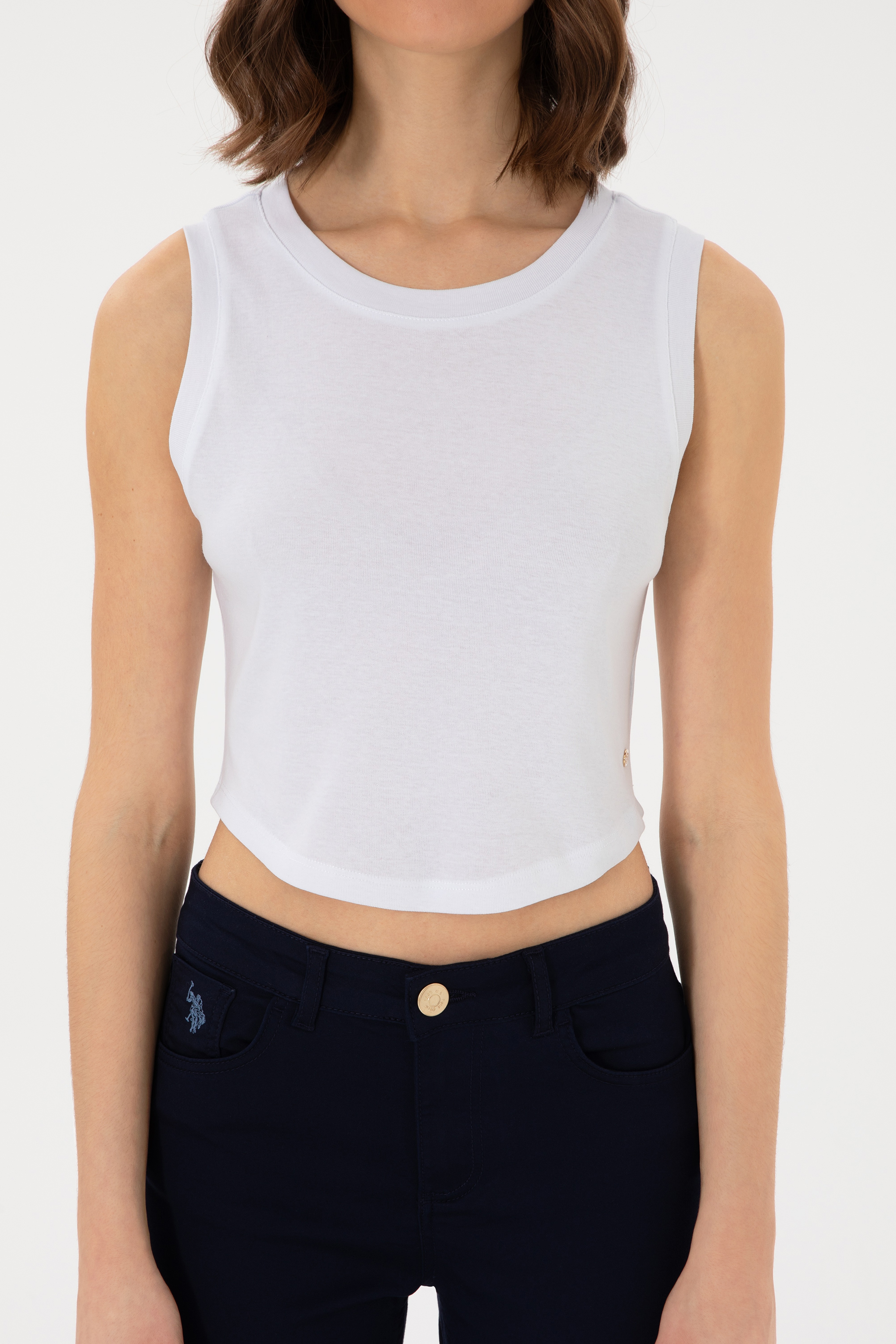 Kadın Beyaz Kolsuz Bisiklet Yaka Crop Basic Tişört - Image 6