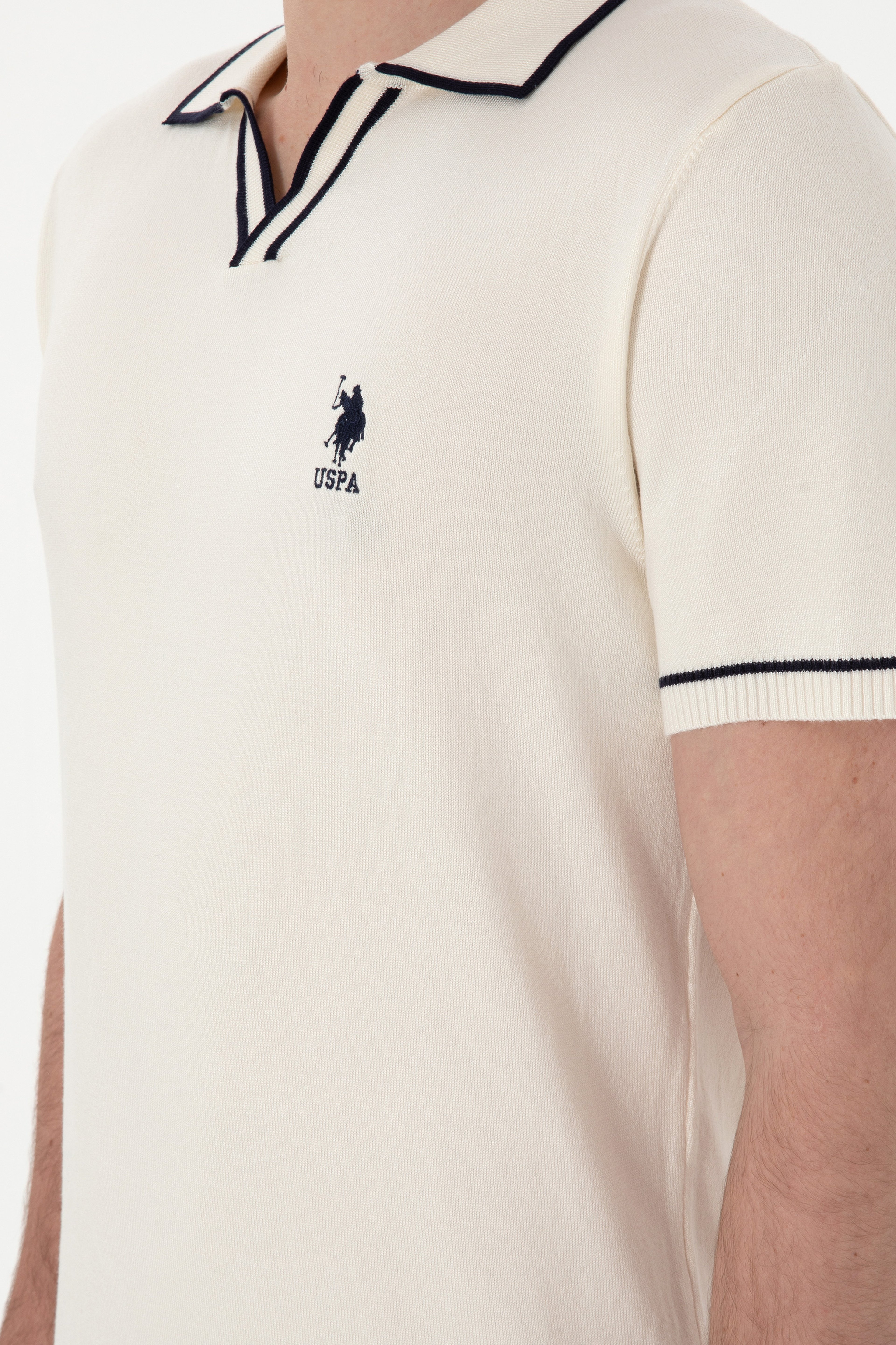 Erkek Slim Fit Polo Yaka Krem Triko Tişört