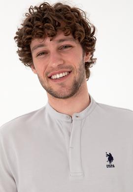 Erkek Regular Fit Hakim Yaka Açık Gri Tişört - 50299835016