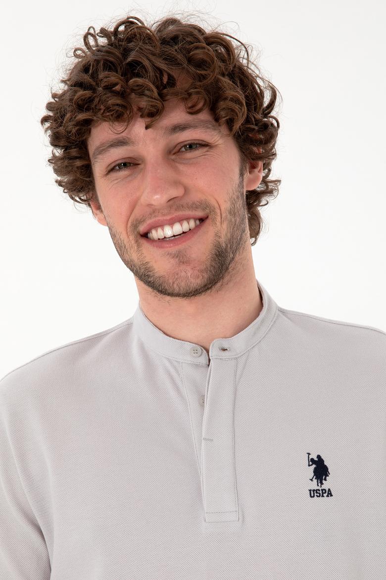 Erkek Regular Fit Hakim Yaka Açık Gri Tişört - 50299835016