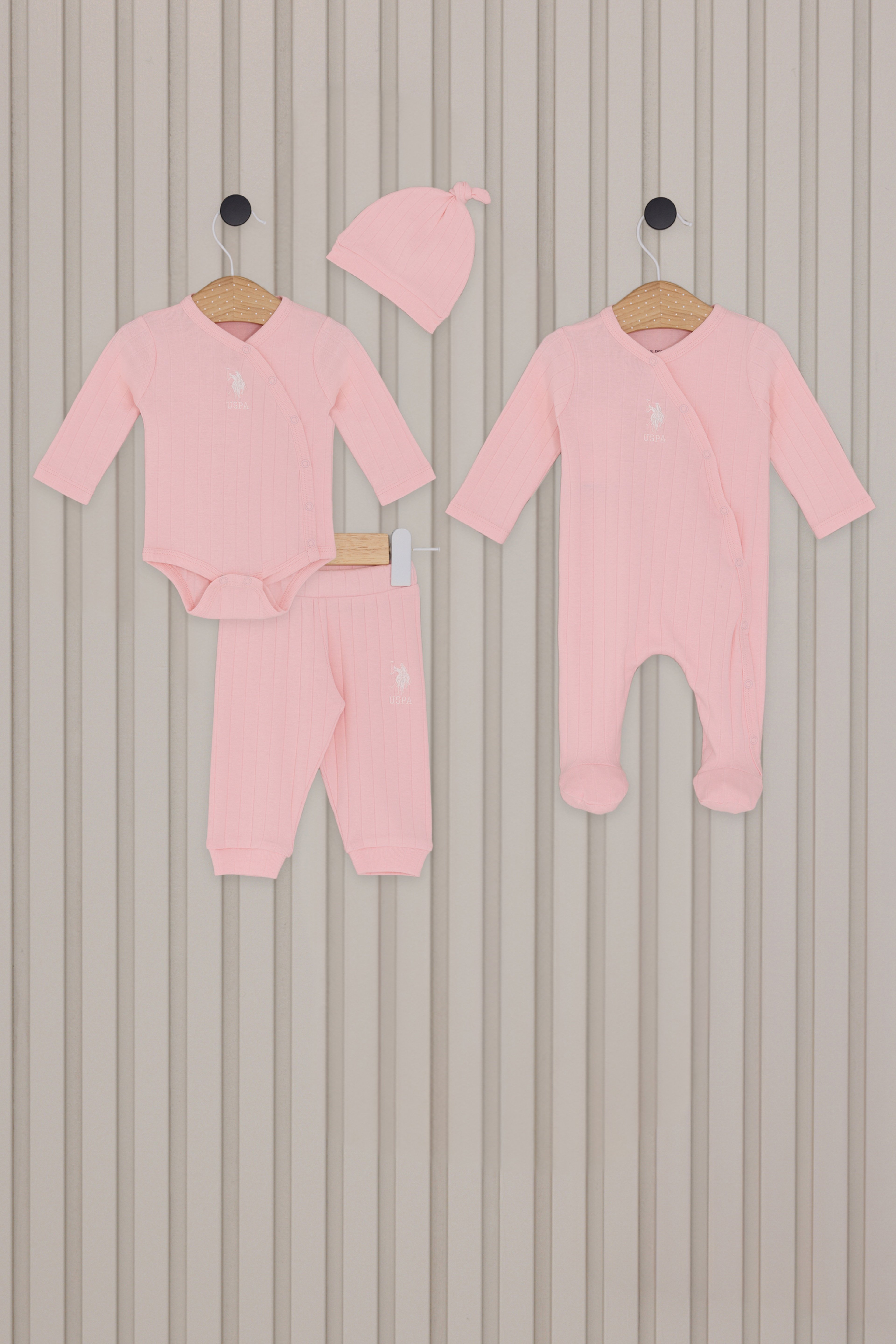 Kız Bebek Açık Pembe Hastane Çıkışı 4'lü Set
