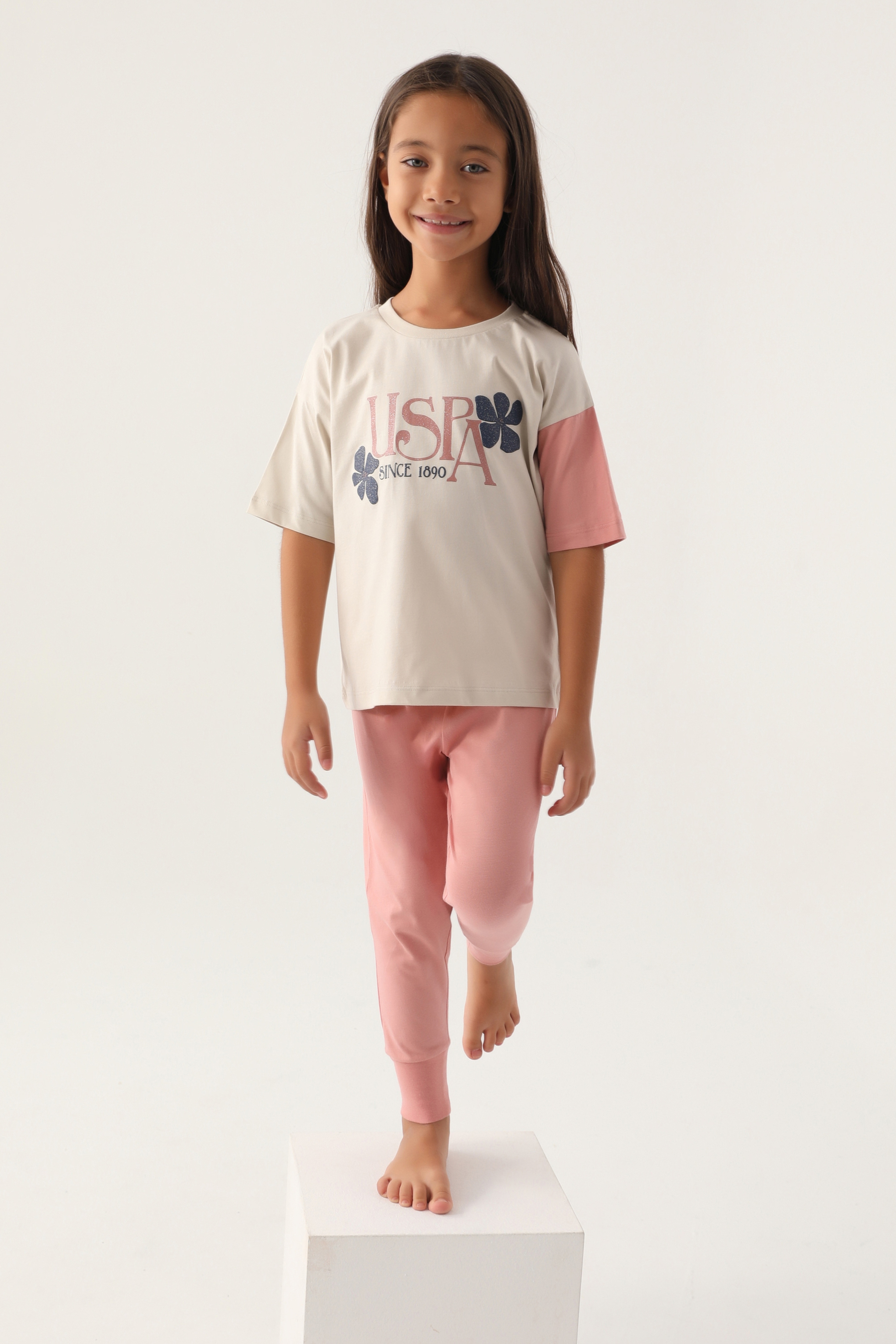 Kız Çocuk Bej Pijama Takımı - Image 3