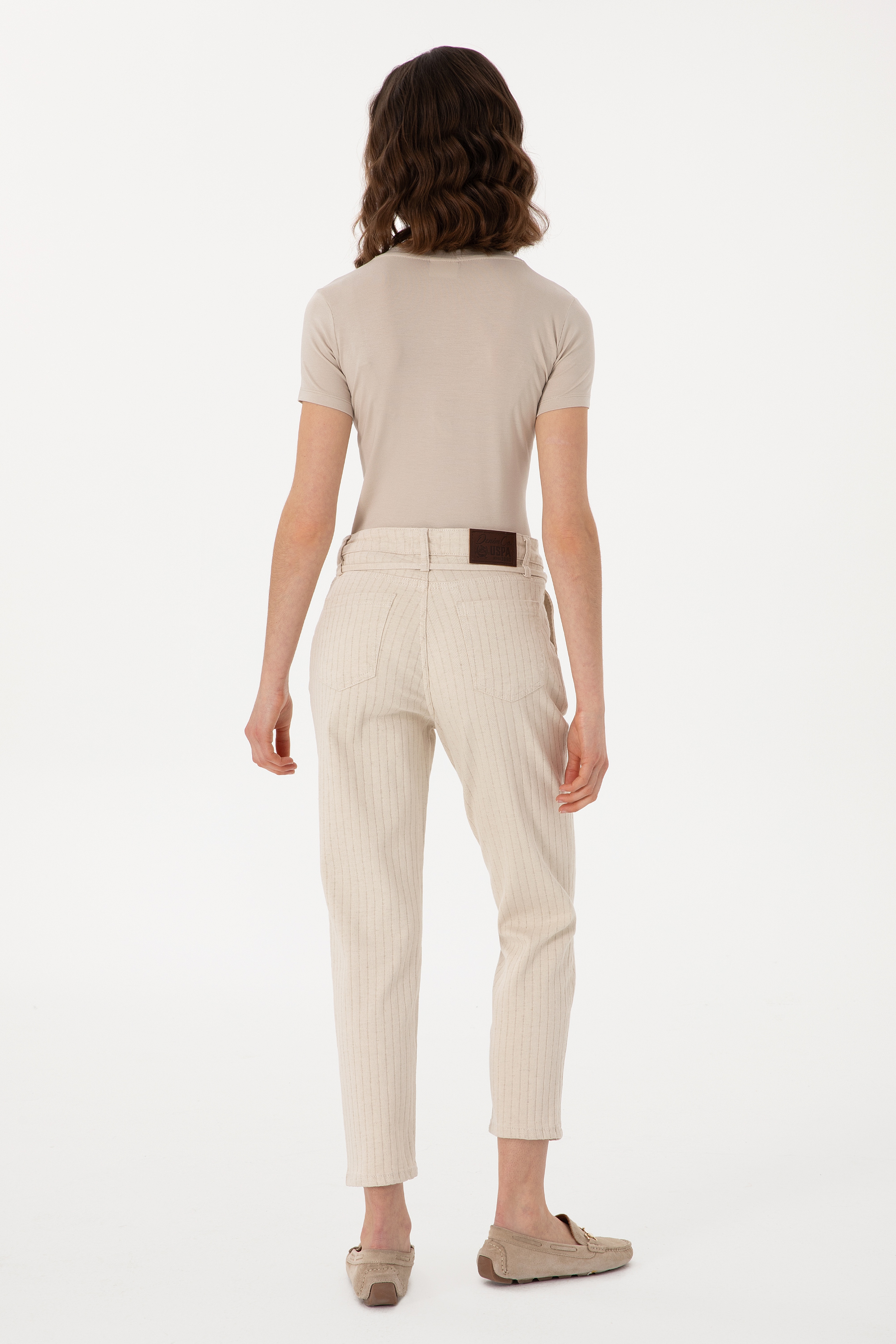Kadın Ekru Çizgili Keten Karışımlı Carrot Fit Jean Pantolon - Image 4
