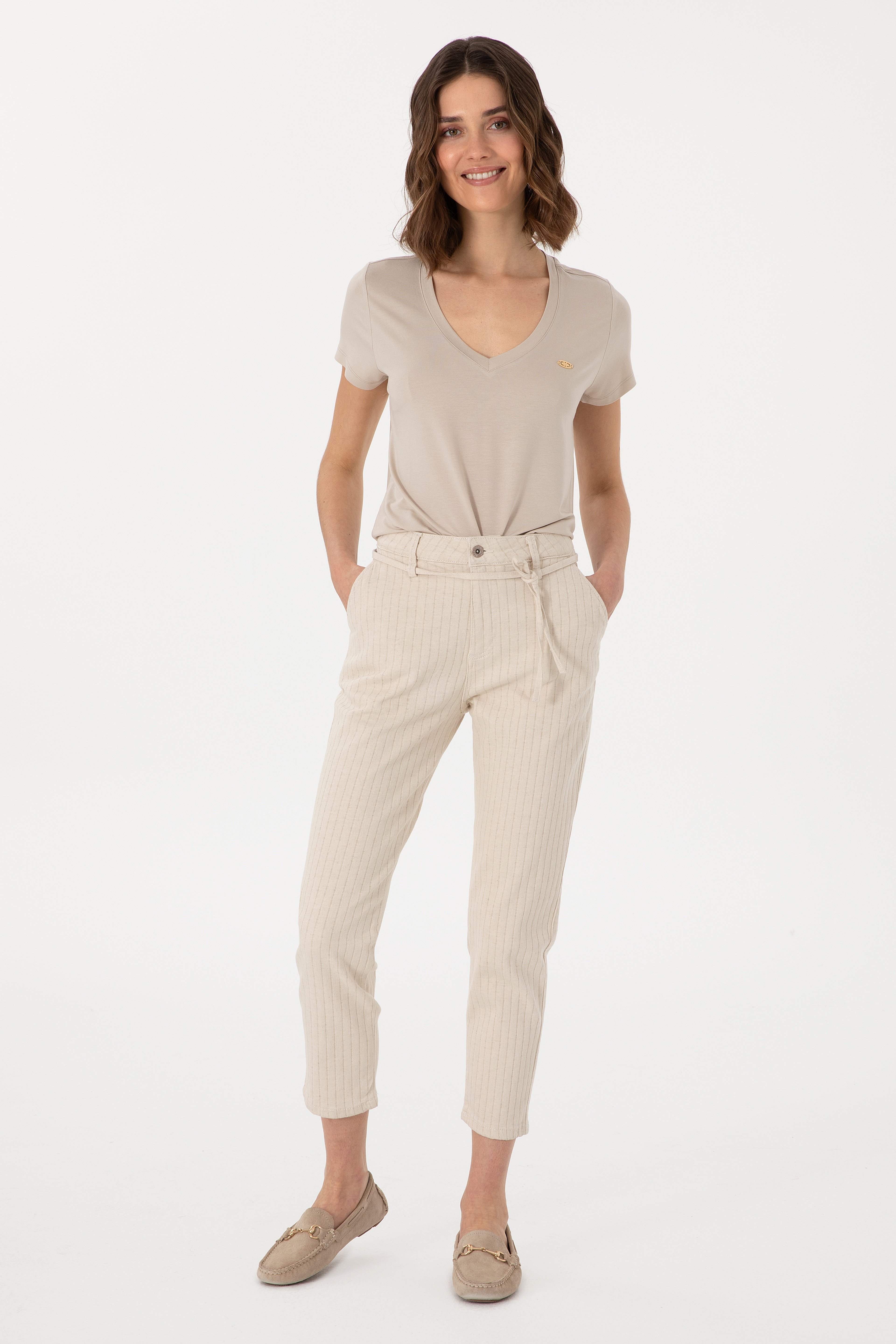 Kadın Ekru Çizgili Keten Karışımlı Carrot Fit Jean Pantolon