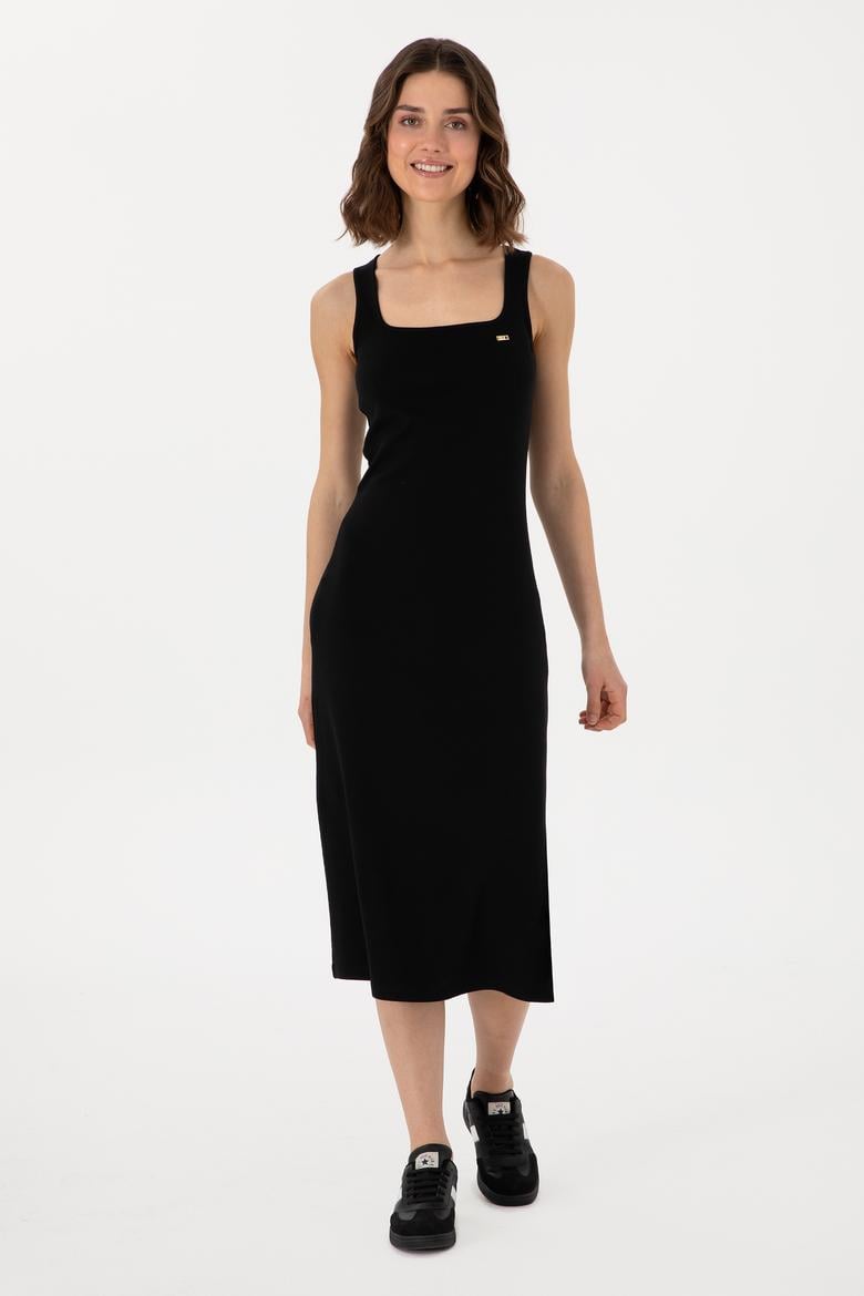 Kadın Siyah Yırtmaçlı Kolsuz Kare Yaka Midi Boy Örme Elbise - 50305835015