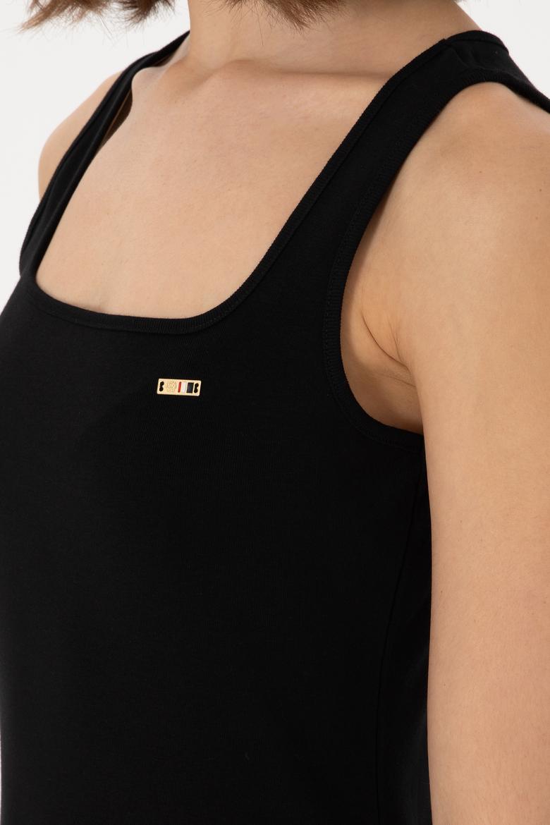 Kadın Siyah Yırtmaçlı Kolsuz Kare Yaka Midi Boy Örme Elbise - 50305835015