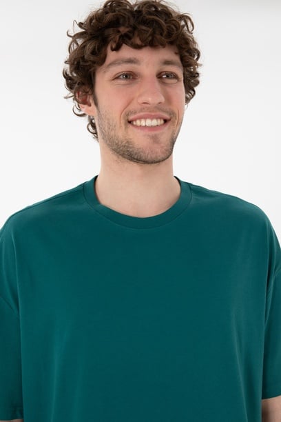 Erkek Long Fit Bisiklet Yaka Koyu Yeşil Basic Tişört