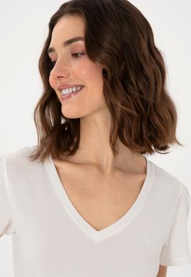 Kadın Krem V Yaka Tişört - 50300758017