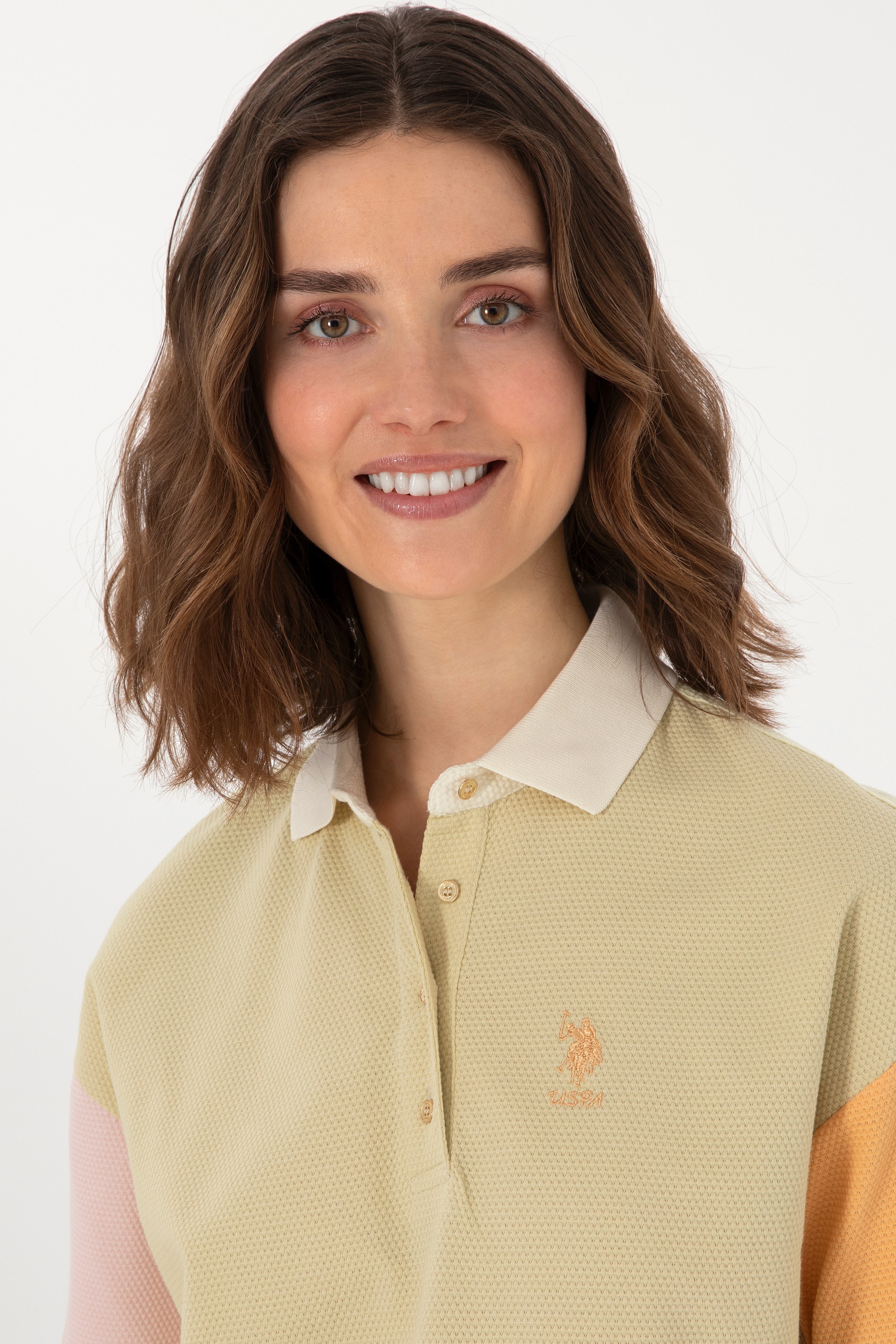 Kadın Açık Haki Polo Yaka Tişört - Image 2