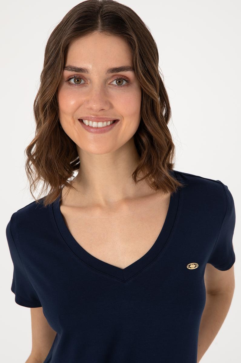 Kadın Lacivert V Yaka Basic Tişört
