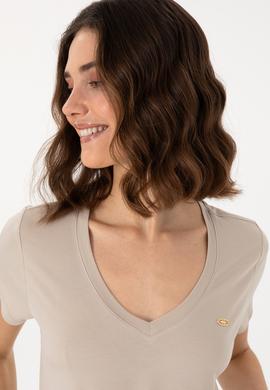 Kadın Taş V Yaka Basic Tişört - 50300829143