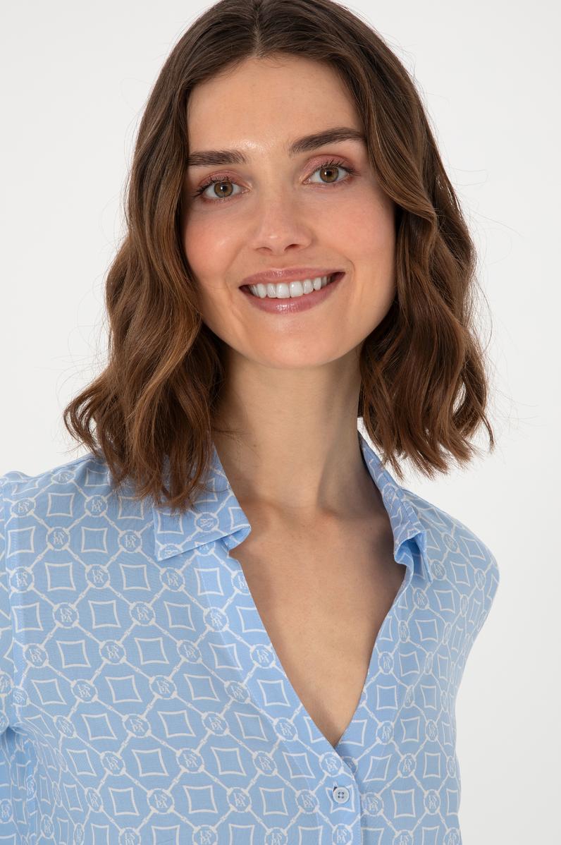 Kadın Açık Mavi Uzun Kollu Gömlek