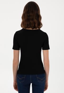 Kadın Siyah Kare Yaka Tişört - 50305762021
