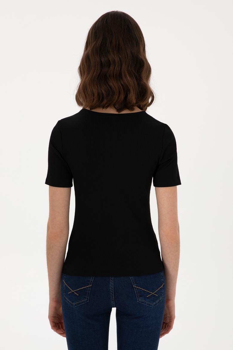 Kadın Siyah Kare Yaka Tişört - 50305762021