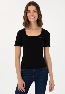 Kadın Siyah Kare Yaka Tişört - 50305762021