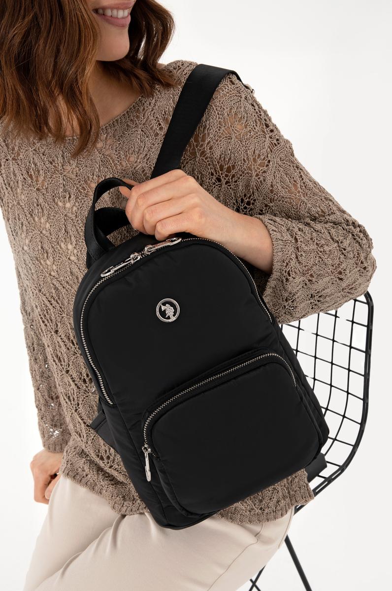 Kadın Siyah Kapitone Sırt Çantası