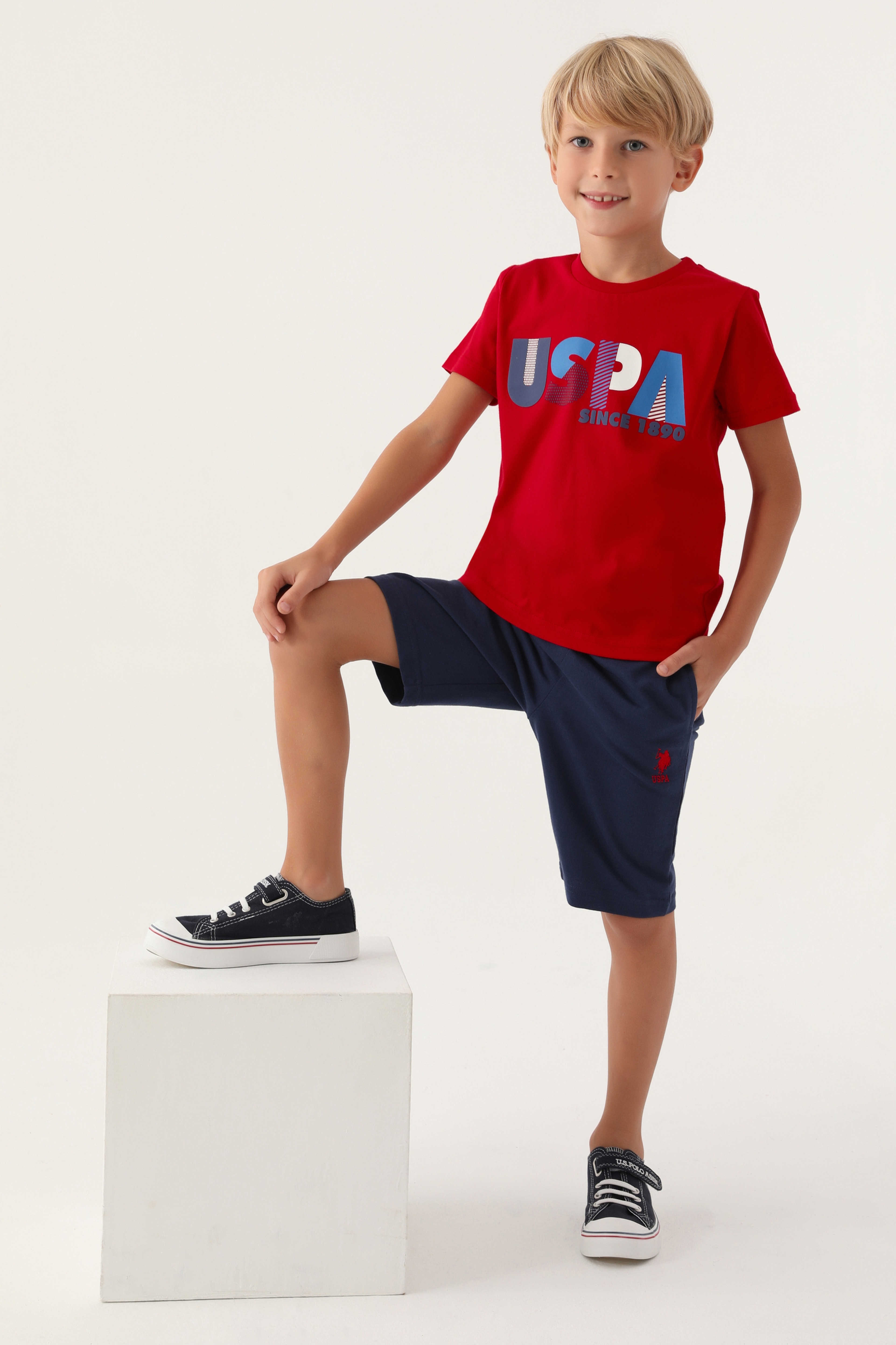 Erkek Çocuk Kırmızı Pijama Takımı - Image 2