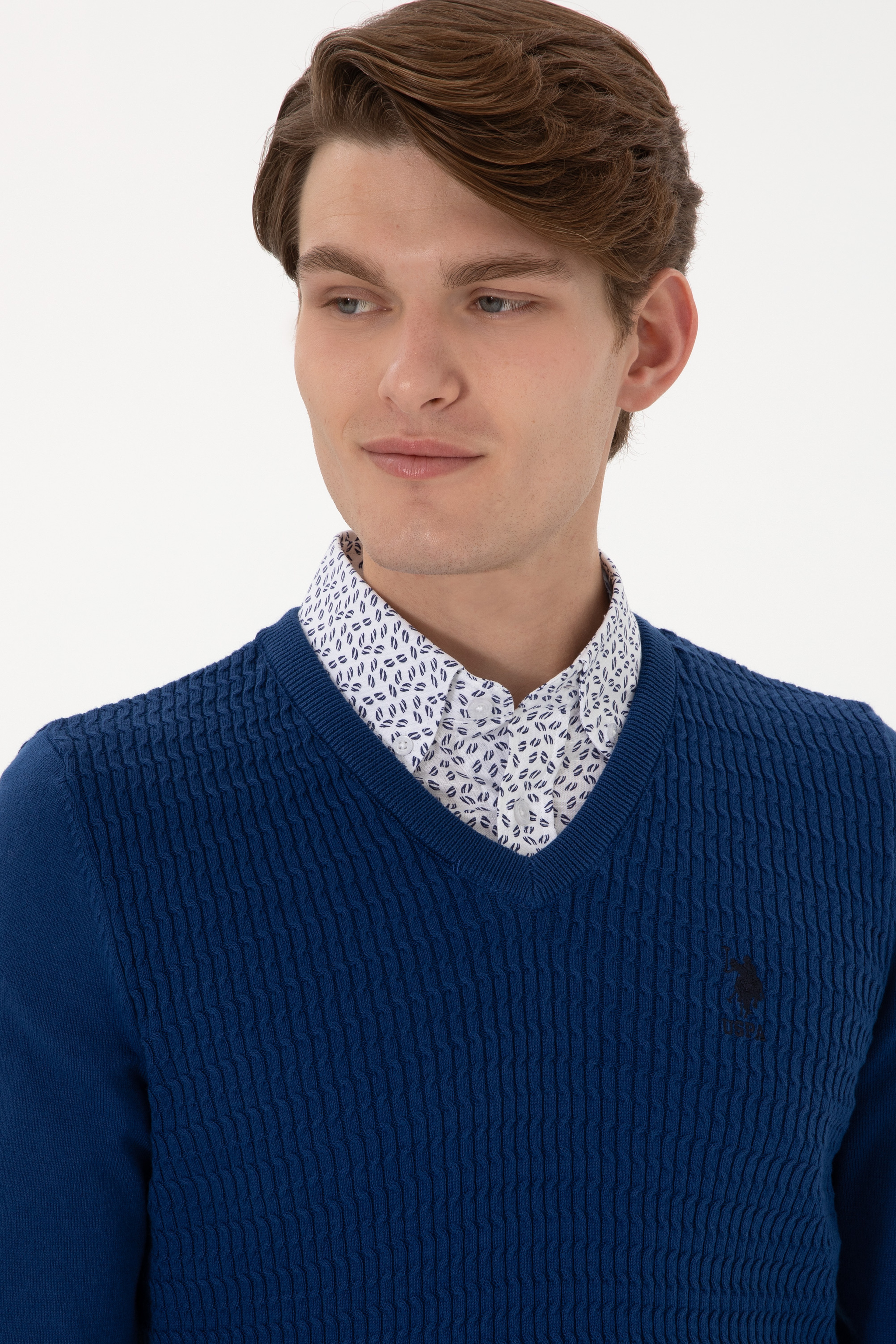 Erkek Slim Fit V Yaka İndigo Basic Kazak - Image 2