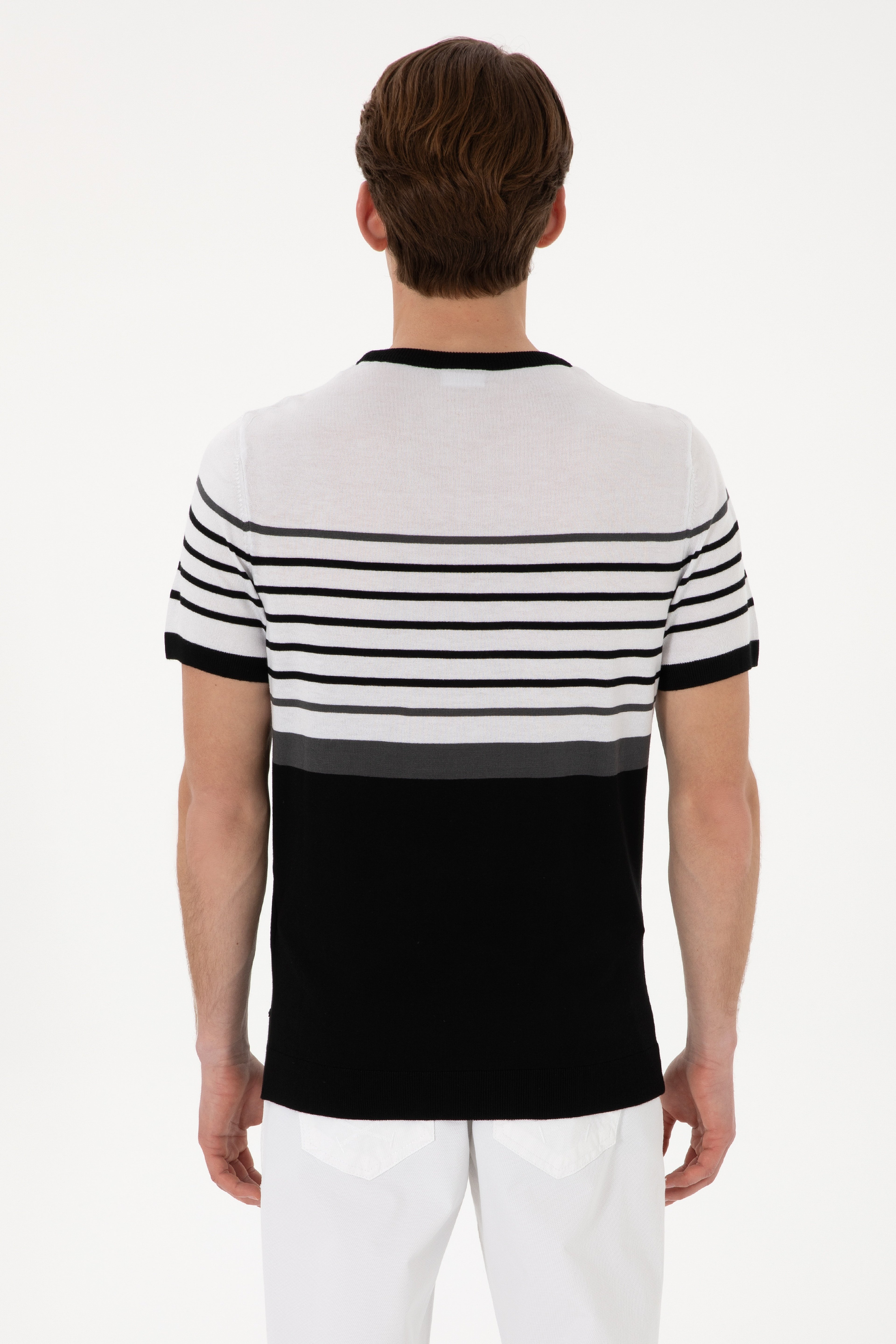 Erkek Slim Fit Bisiklet Yaka Siyah Tişört - Image 5