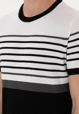 Erkek Slim Fit Bisiklet Yaka Siyah Tişört - 50299358008