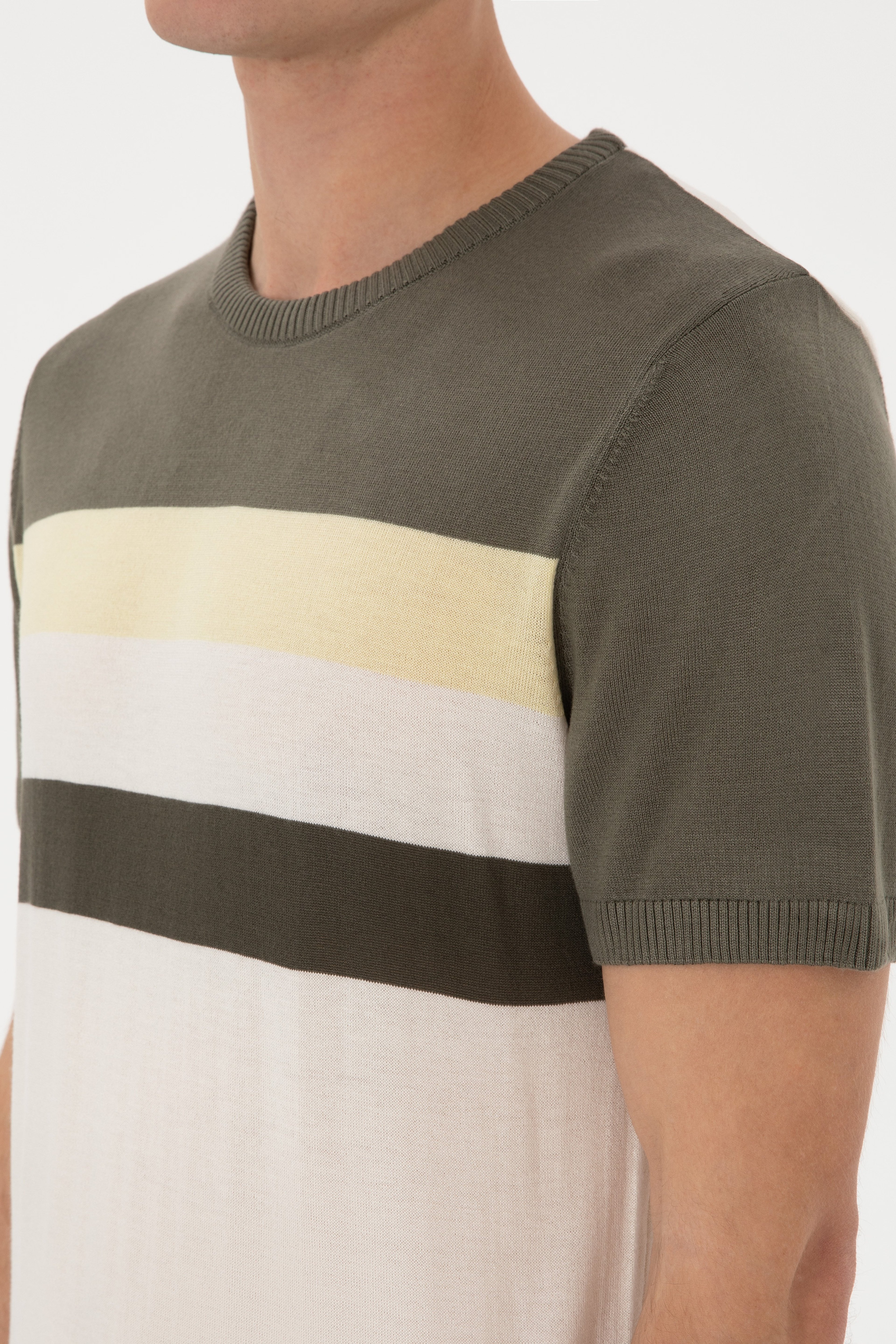 Erkek Slim Fit Bisiklet Yaka Haki Tişört - Image 7