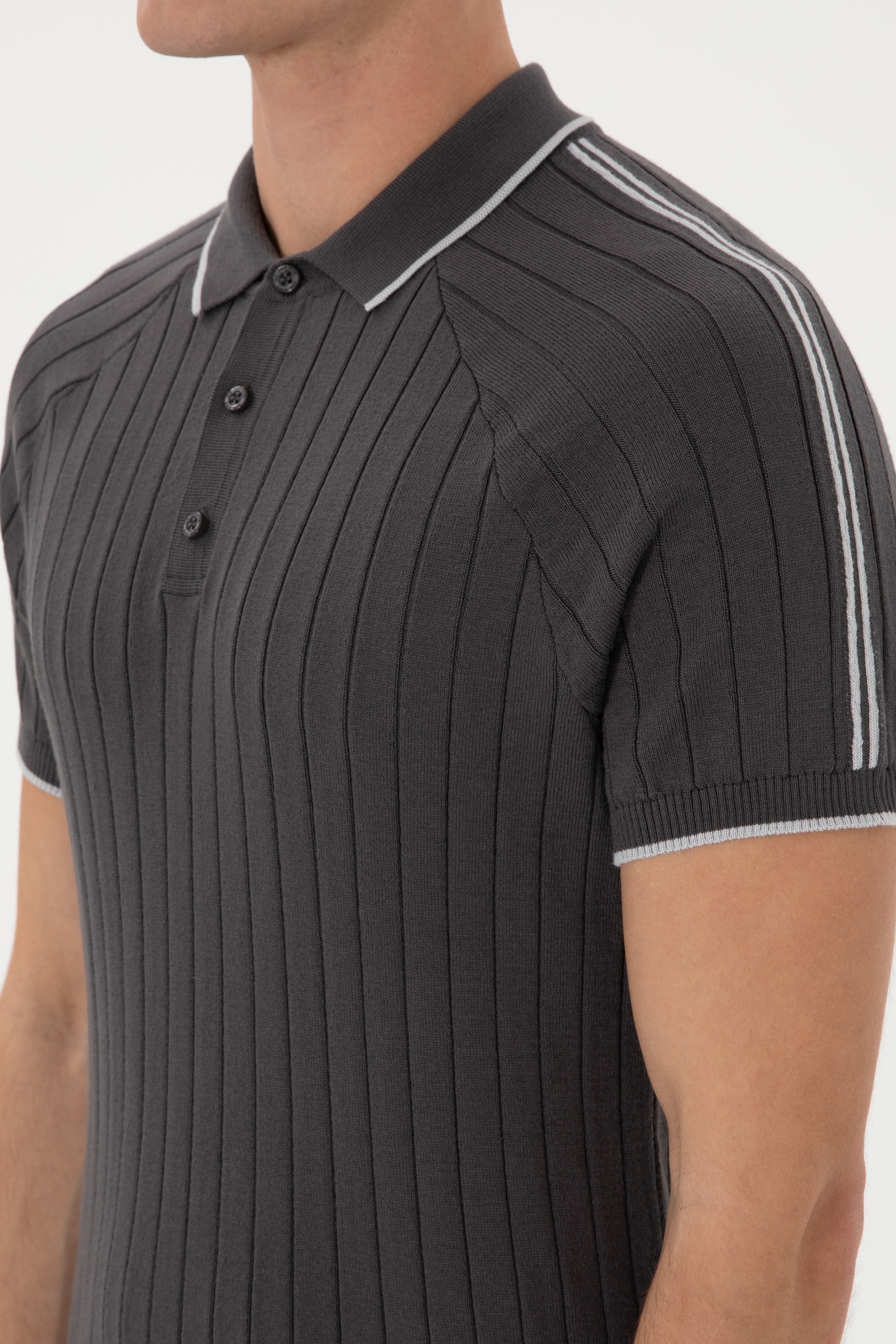 Erkek Slim Fit Bisiklet Yaka Antrasit Tişört - Image 7