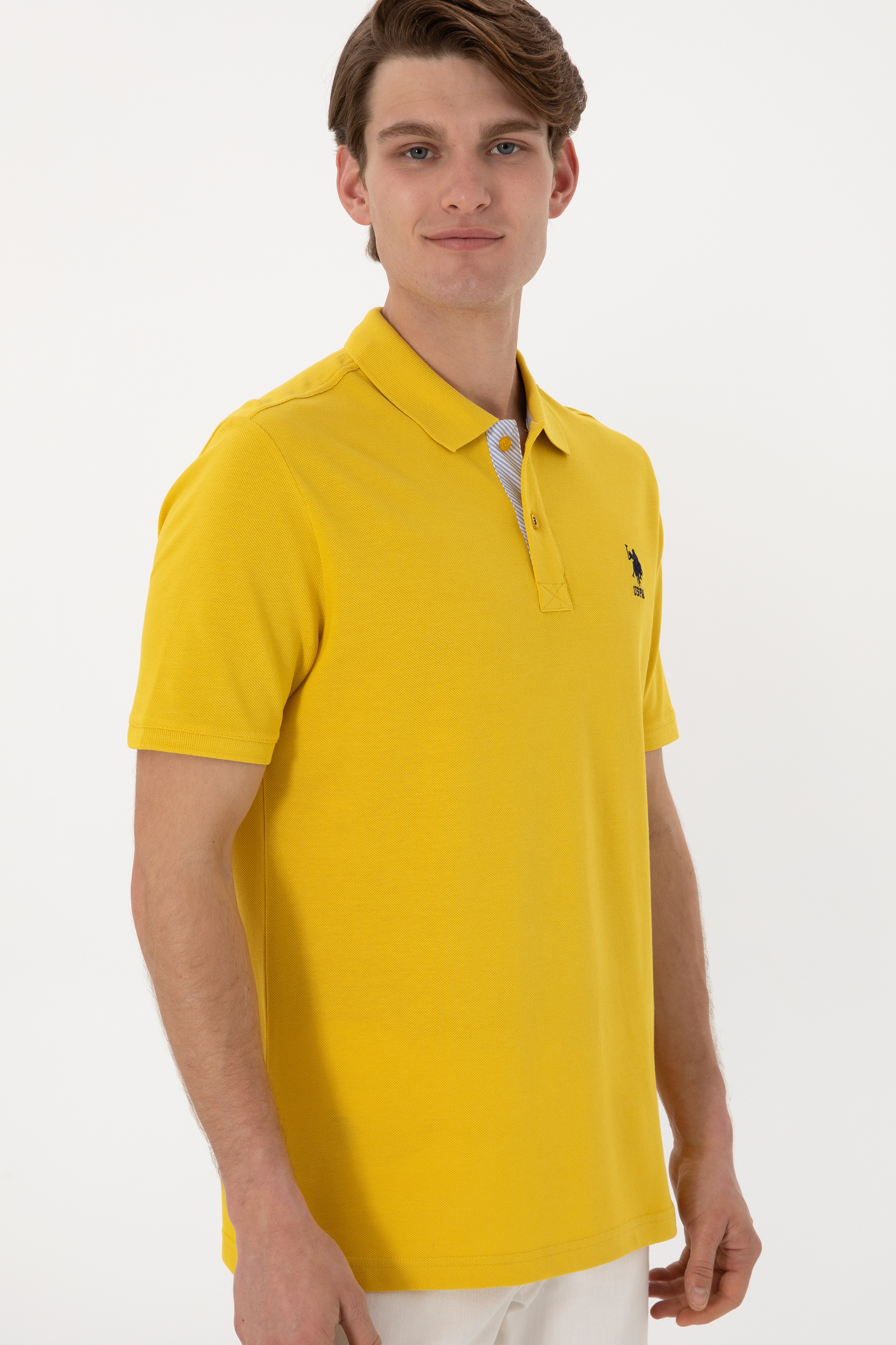 Erkek Regular Fit Polo Yaka Sarı Basic Tişört - Image 3