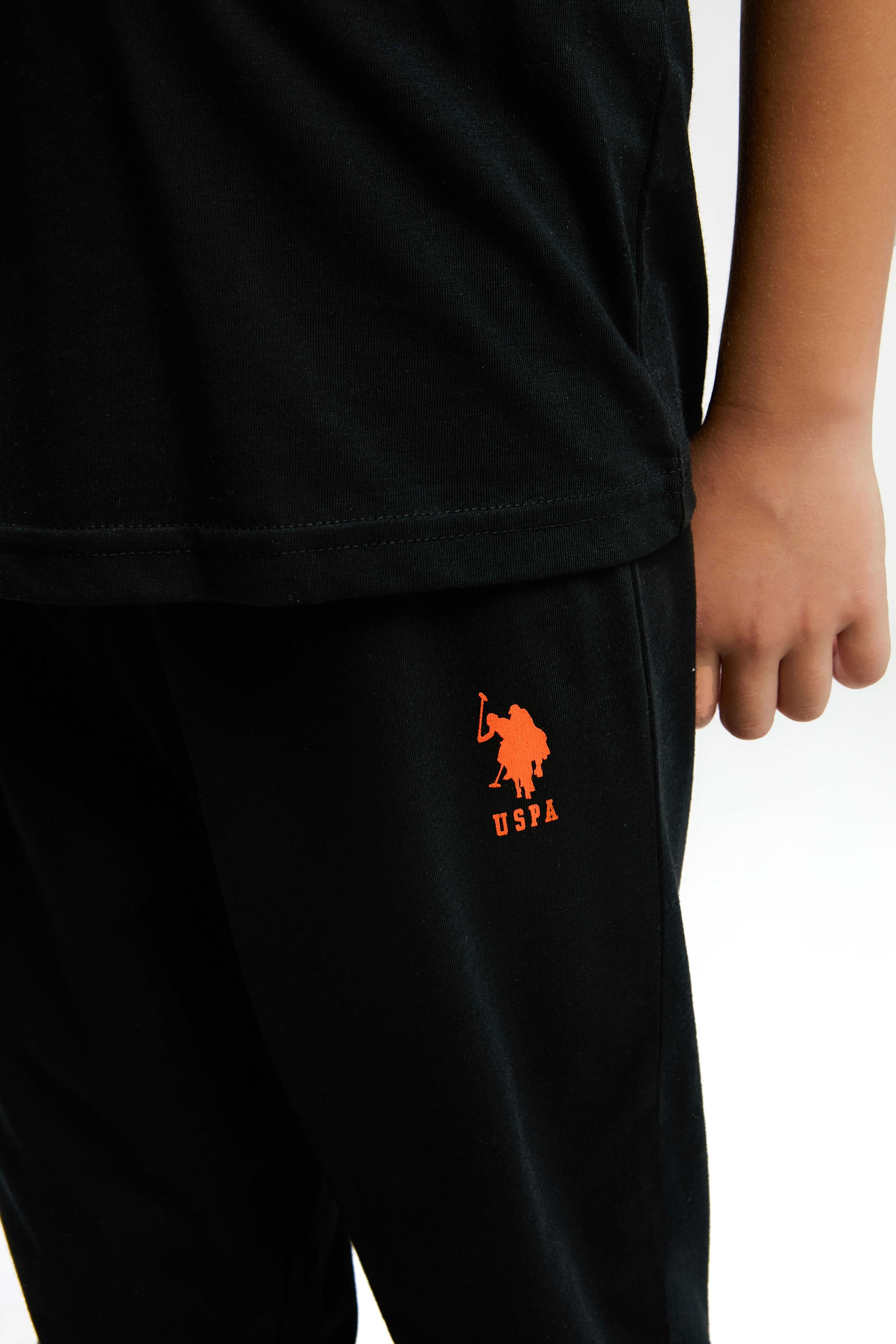 Erkek Çocuk Siyah Pijama Takımı - Image 5