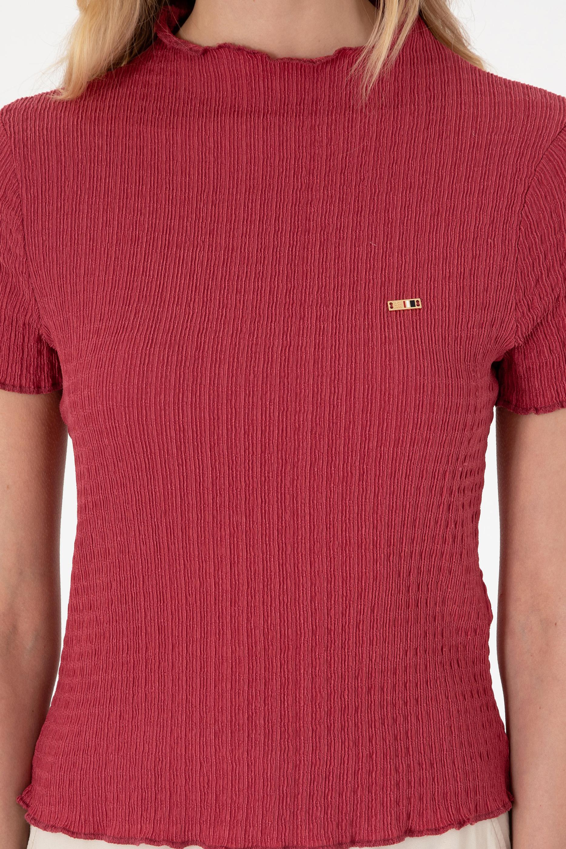 Kadın Vişne Dik Yaka Tişört