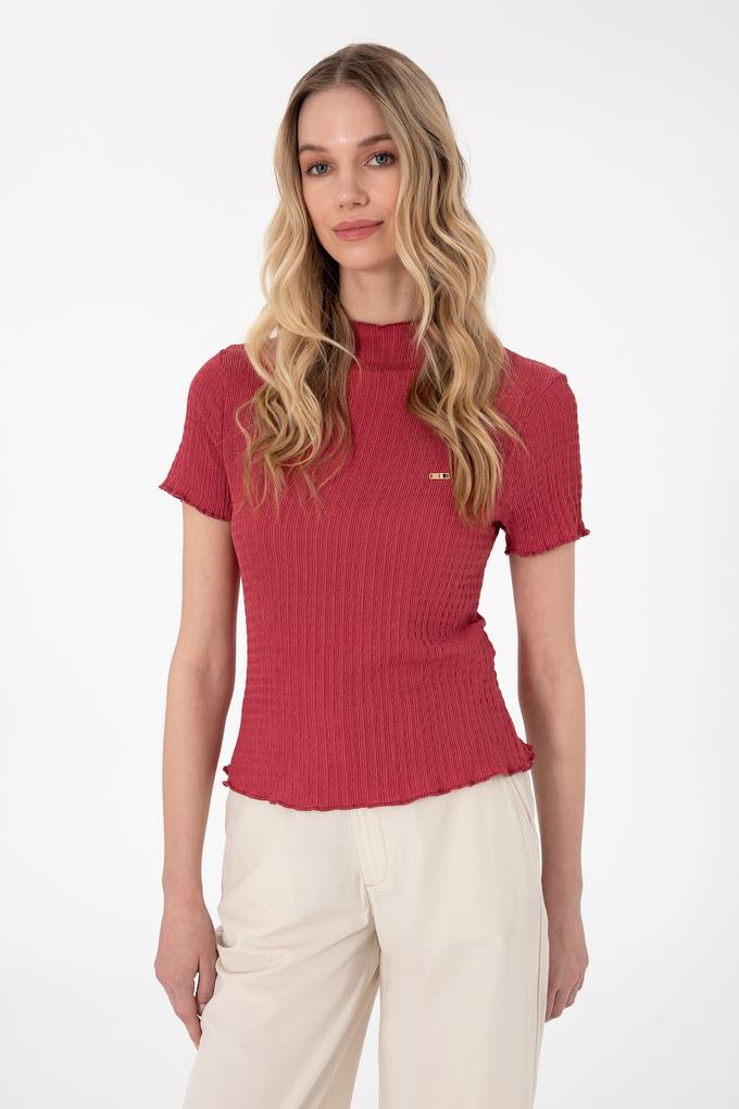 Kadın Vişne Dik Yaka Tişört