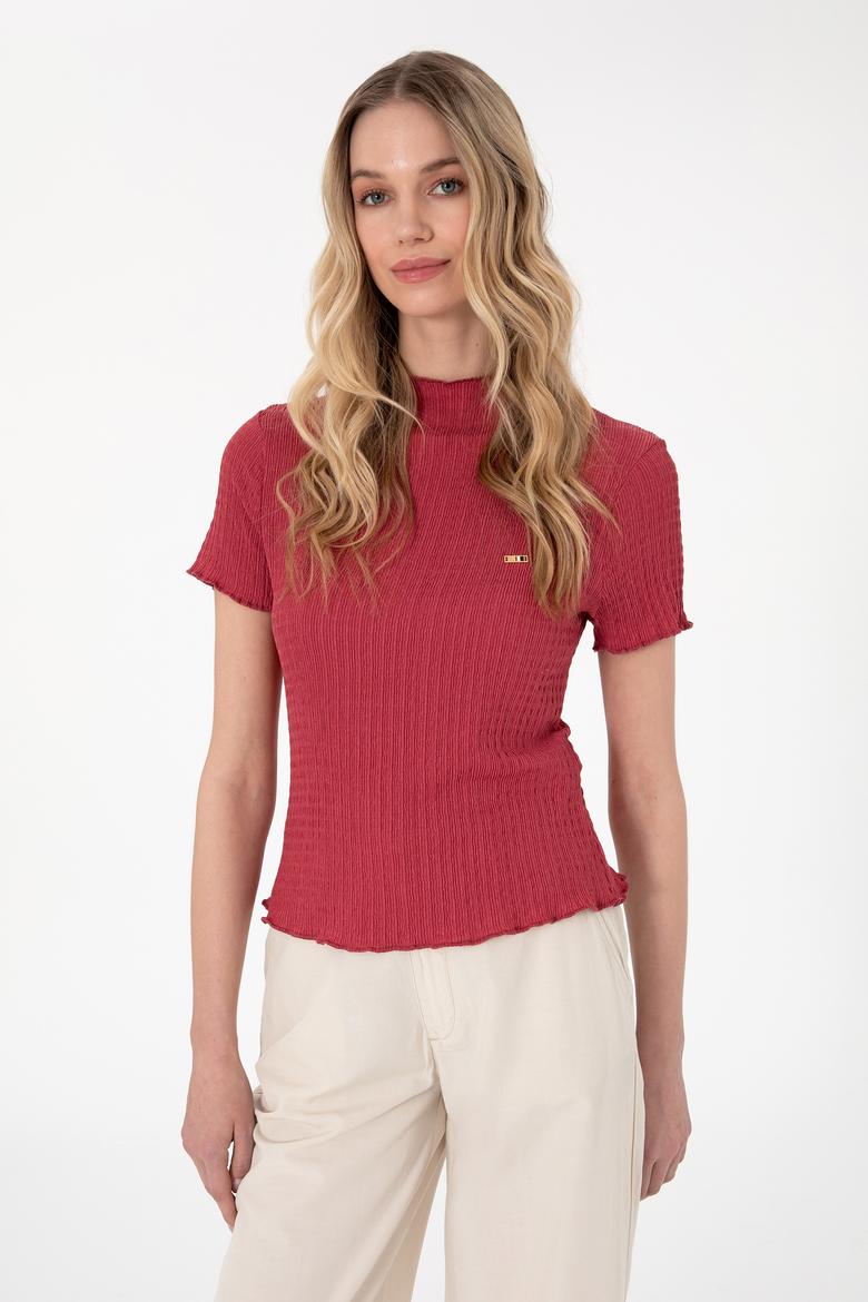 Kadın Vişne Dik Yaka Tişört