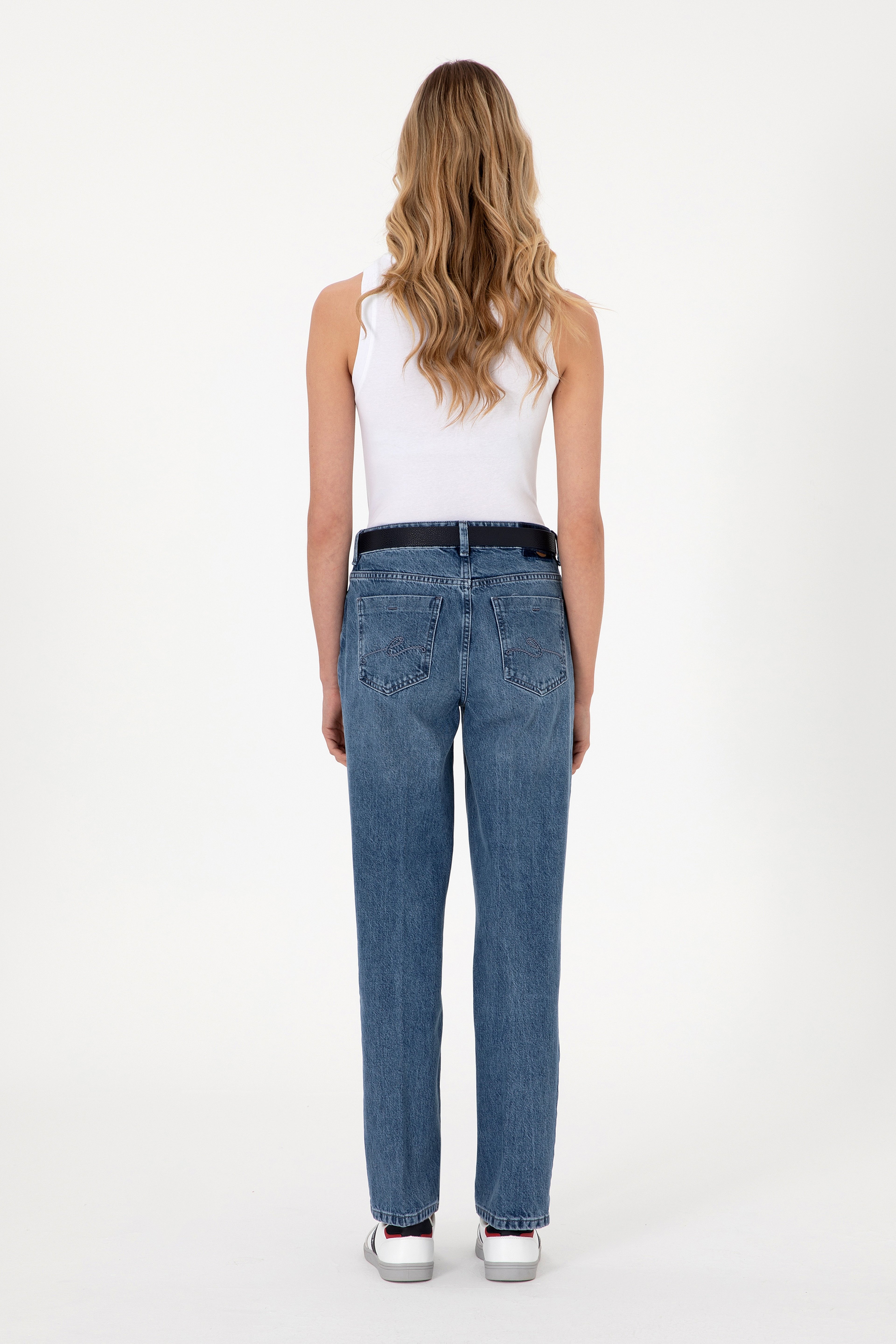 Kadın Açık Mavi Straight Fit Jean Pantolon