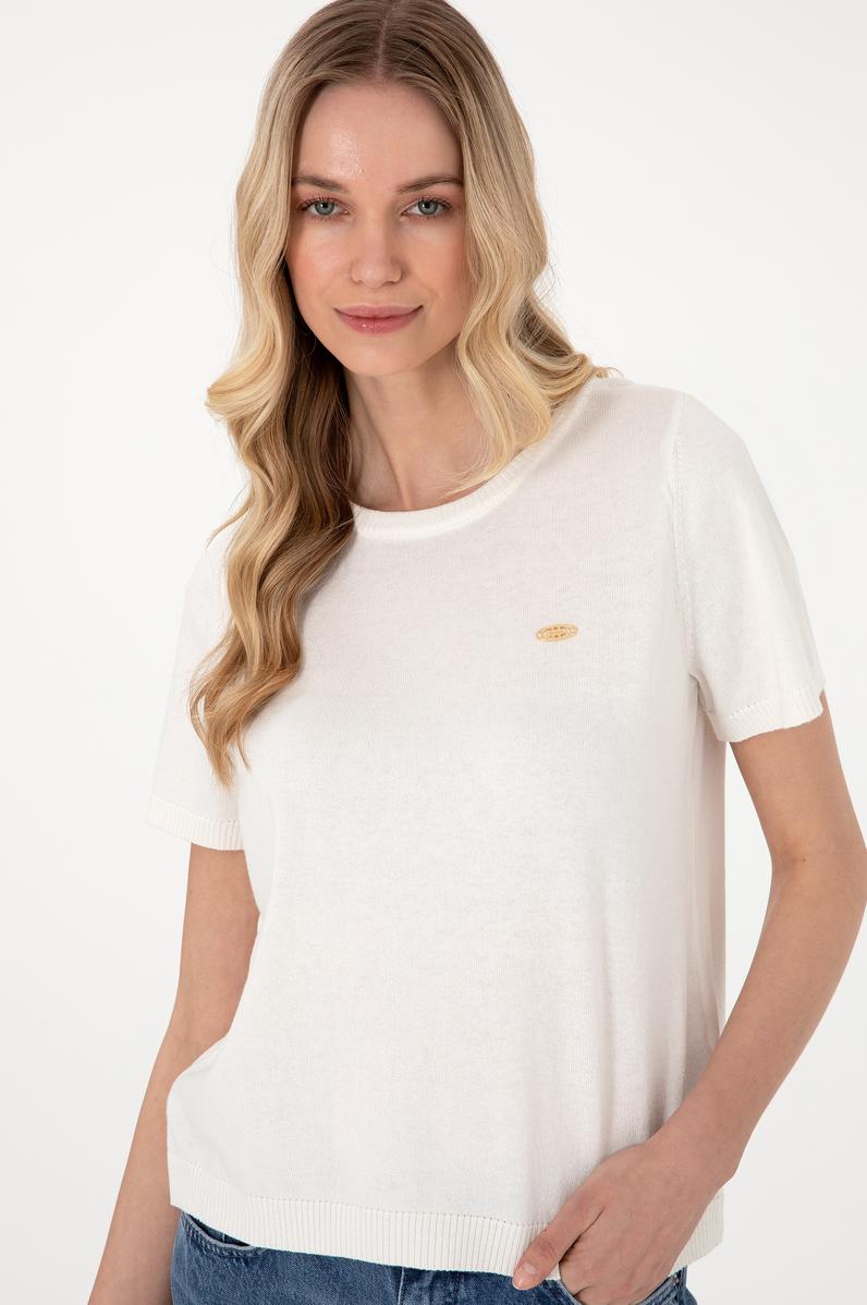 Kadın Beyaz Bisiklet Yaka Triko Tişört