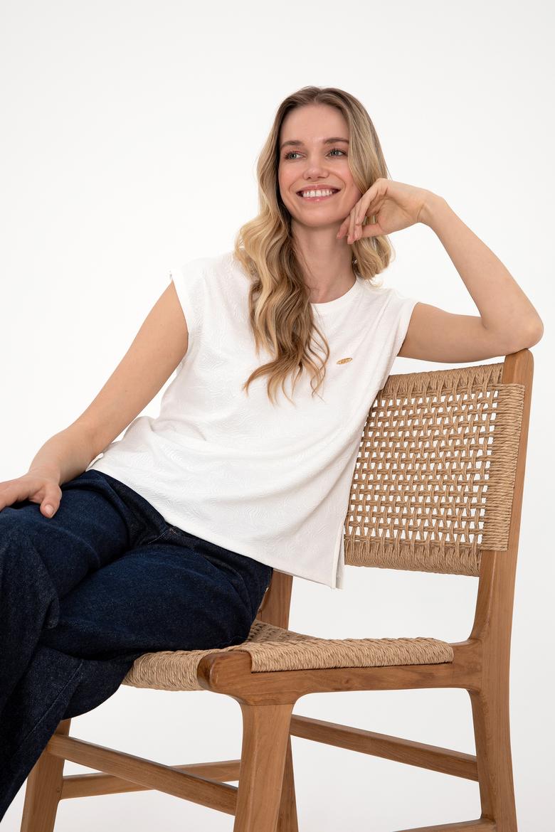 Kadın Ekru Kolsuz Bisiklet Yaka Tişört - 50307288006