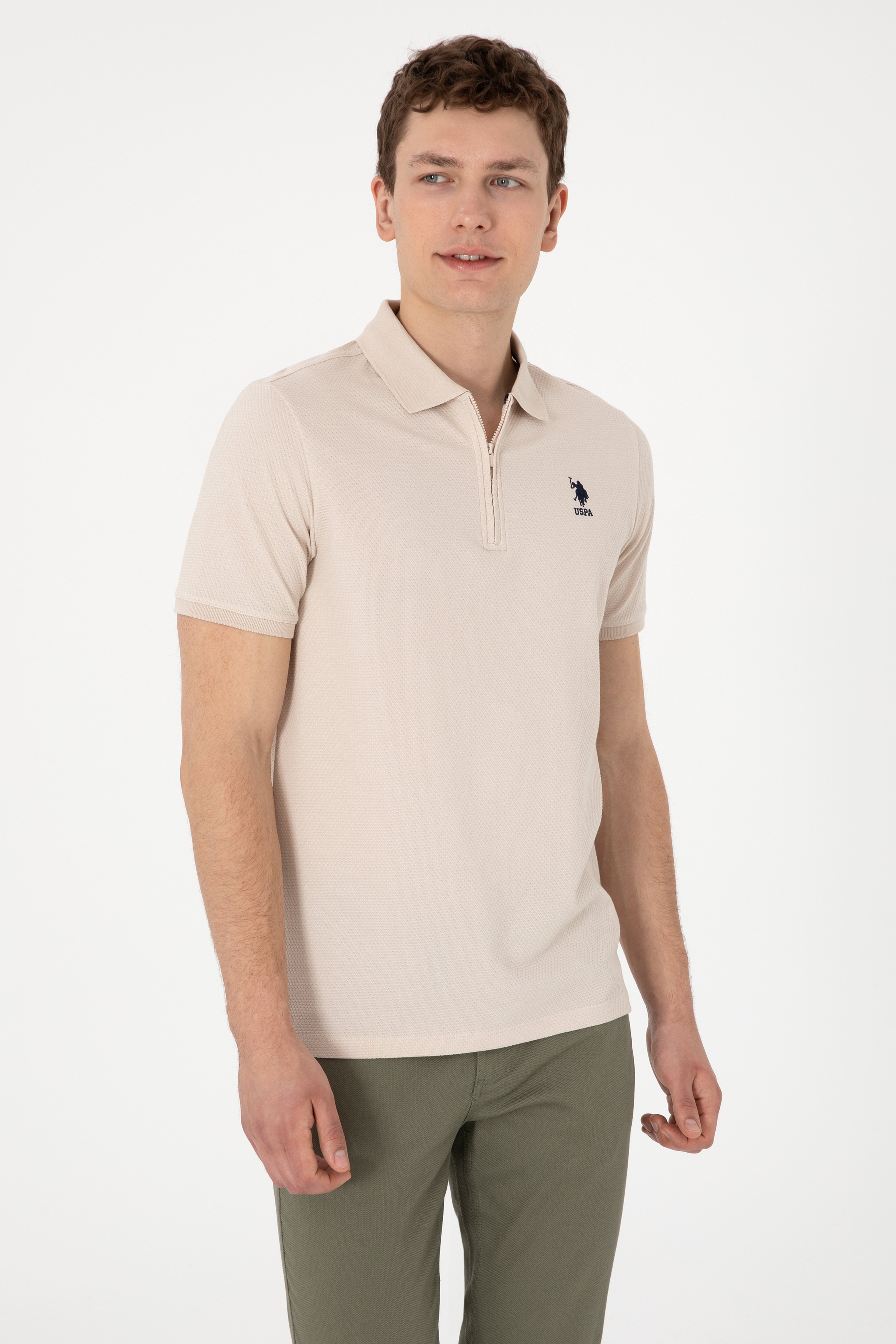 Erkek Regular Fit Fermuarlı Taş Dokulu Tişört