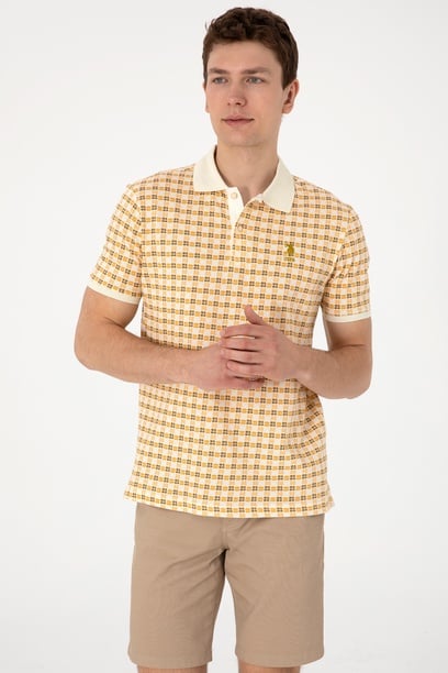 Erkek Regular Fit Polo Yaka Krem Desenli Tişört