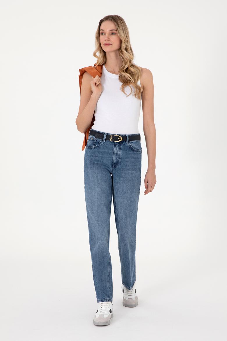 Kadın Beyaz Kolsuz Bisiklet Yaka Basic Tişört - 50305841039