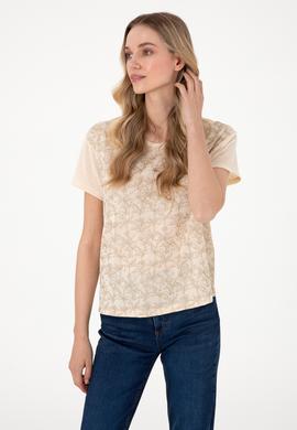 Kadın Bej Desenli Bisiklet Yaka Tişört - 50300772030