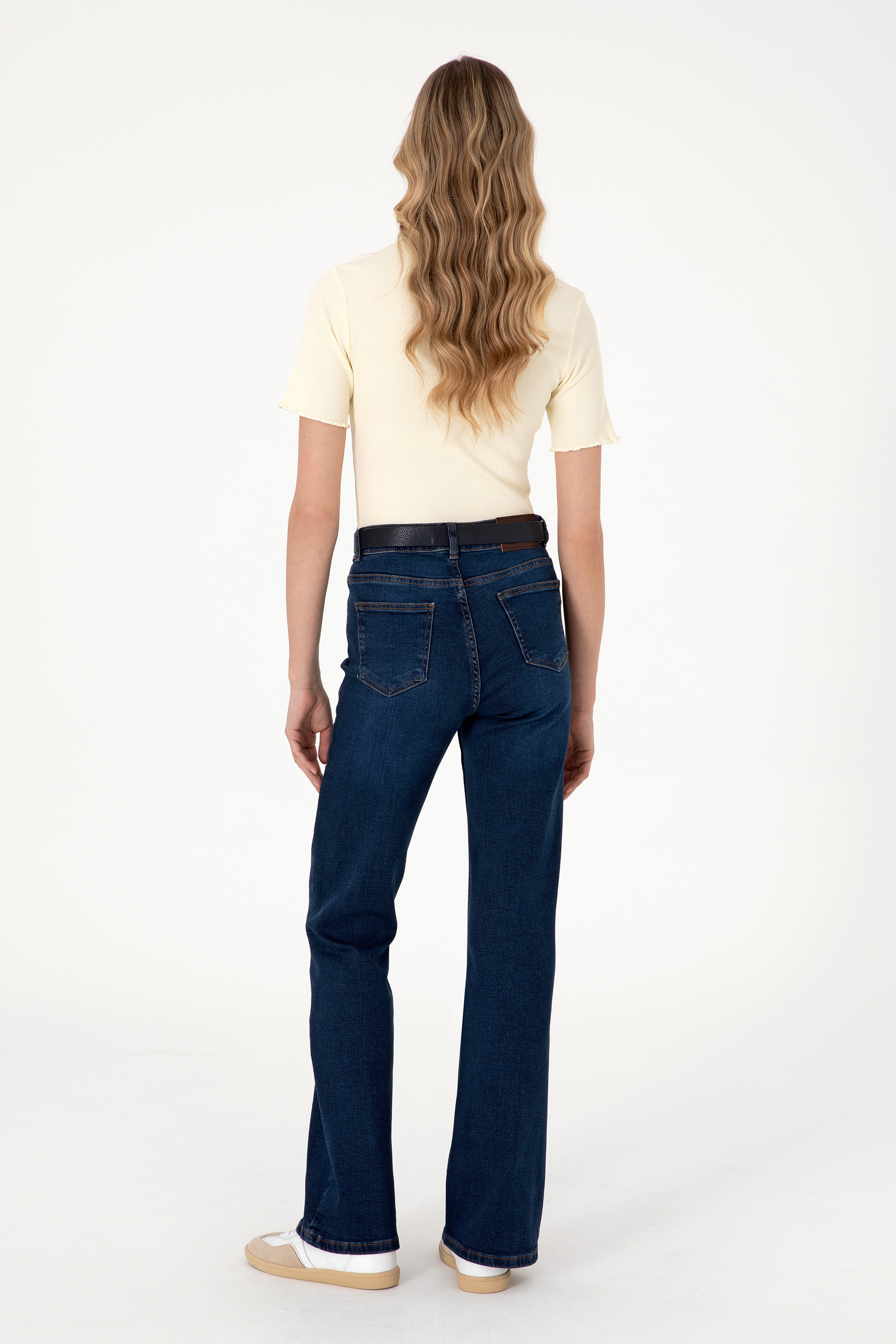 Kadın Koyu Mavi Slim Flare Fit Jean Pantolon