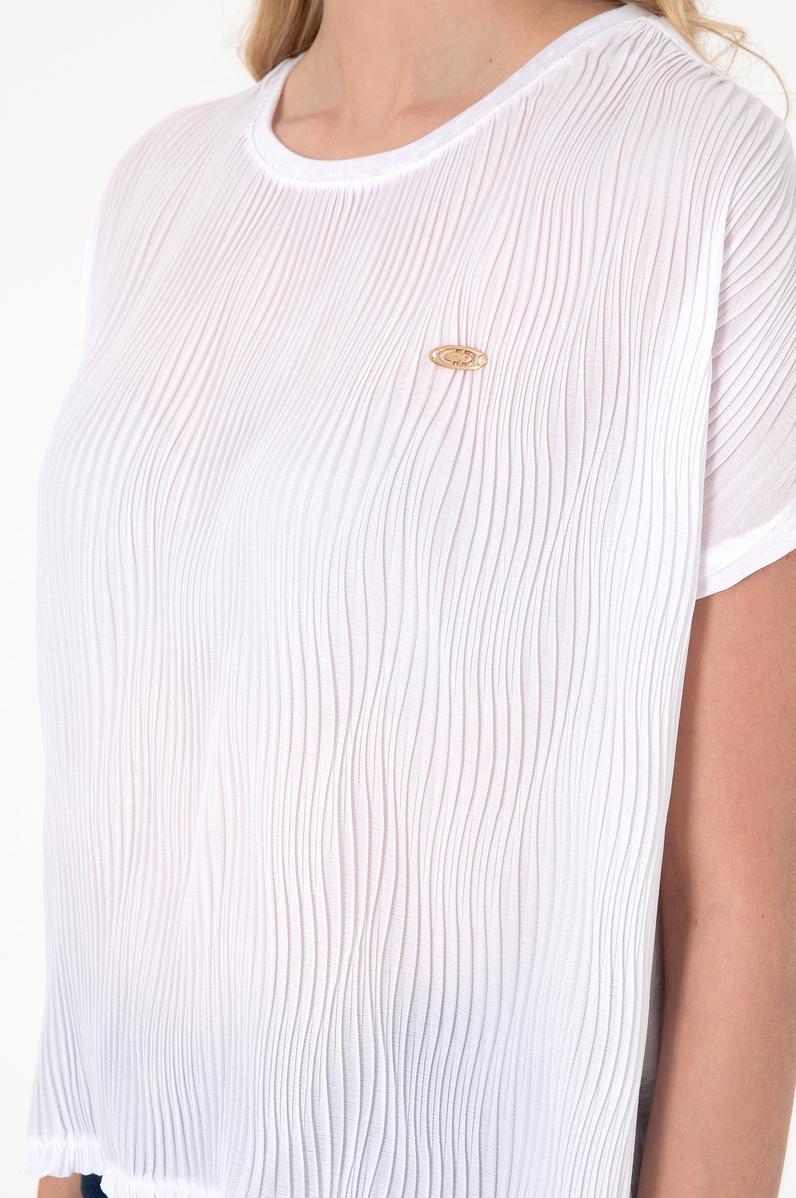 Kadın Beyaz Bisiklet Yaka Tişört