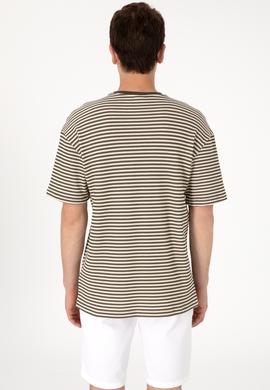 Erkek Comfort Fit Bisiklet Yaka Vizon Örgü Desenli Tişört - 50300153006