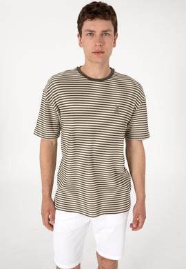 Erkek Comfort Fit Bisiklet Yaka Vizon Örgü Desenli Tişört - 50300153006