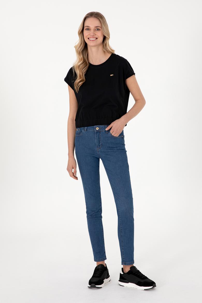 Kadın Siyah Bisiklet Yaka Tişört - 50305720037