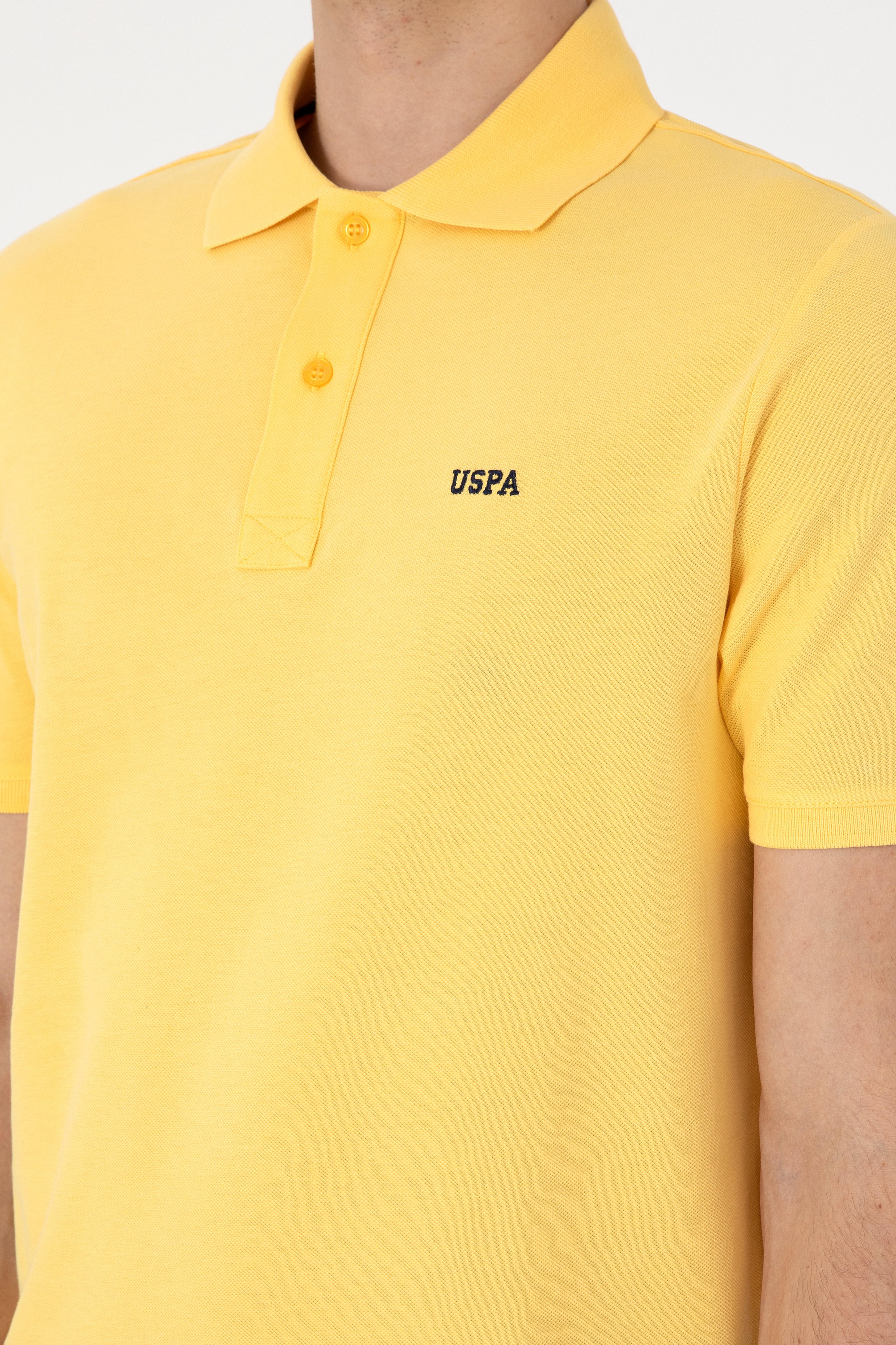 Erkek Regular Fit Polo Yaka Sarı Basic Tişört - Image 7