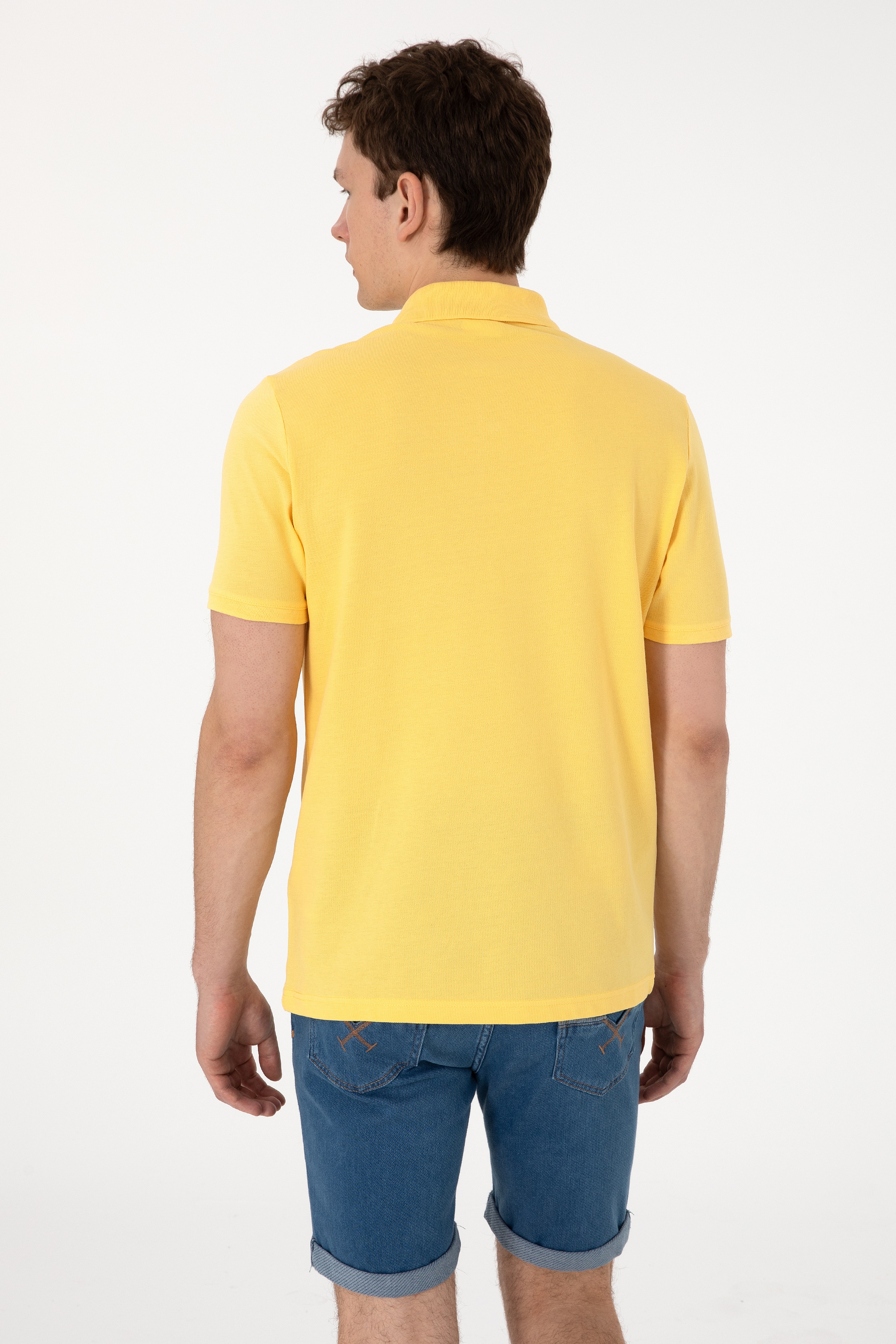 Erkek Regular Fit Polo Yaka Sarı Basic Tişört - Image 5